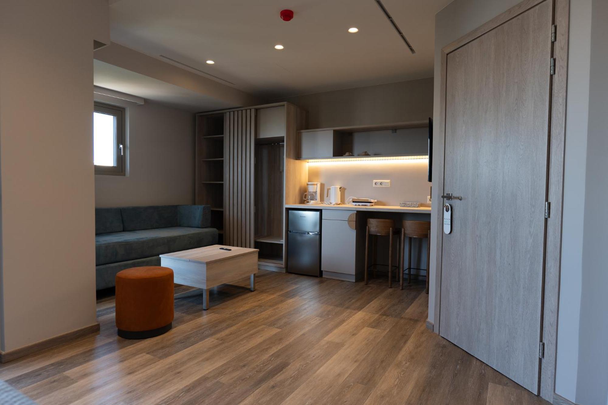 Wellnest Hotel Athens Exterior photo
