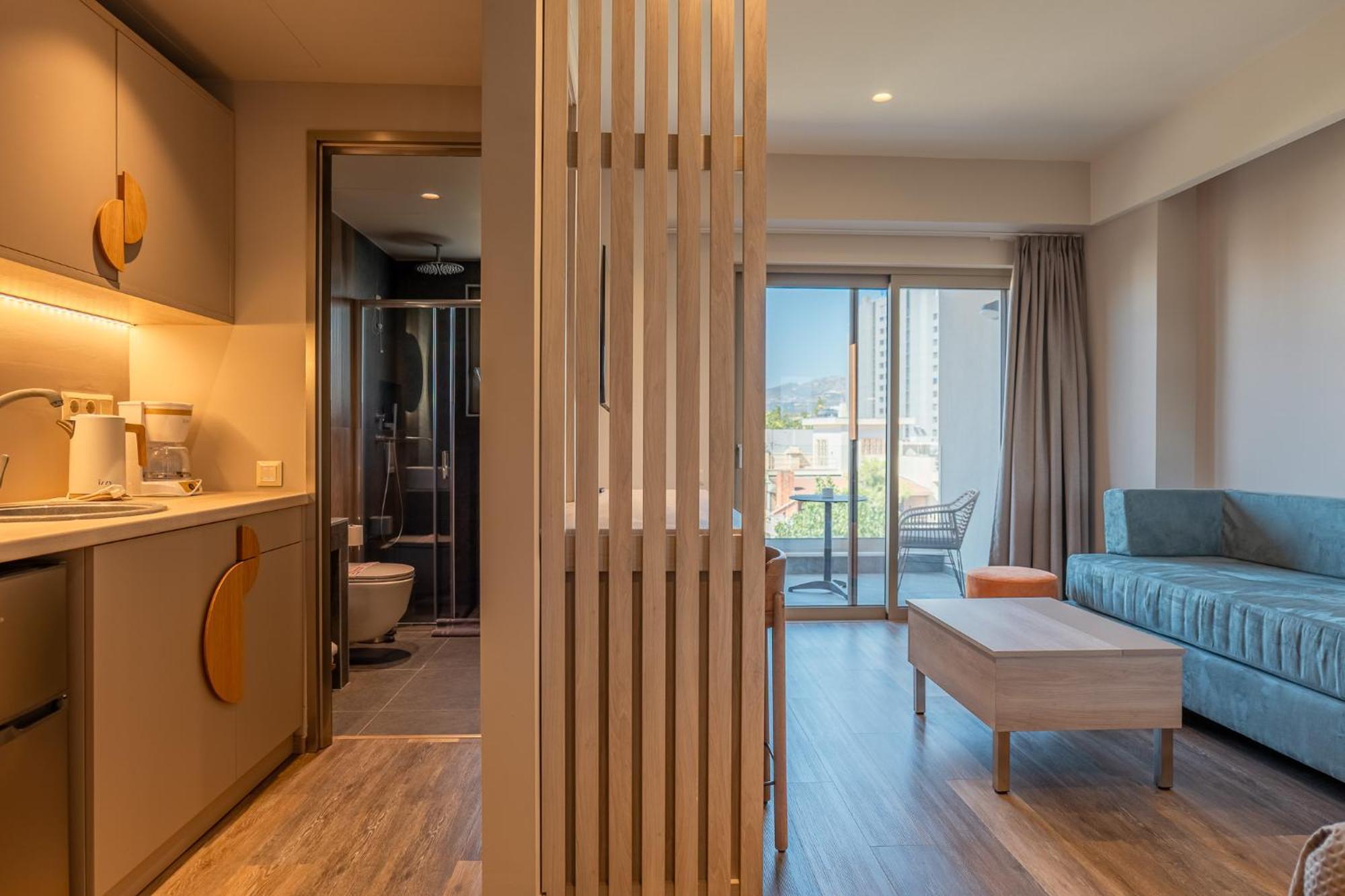Wellnest Hotel Athens Exterior photo