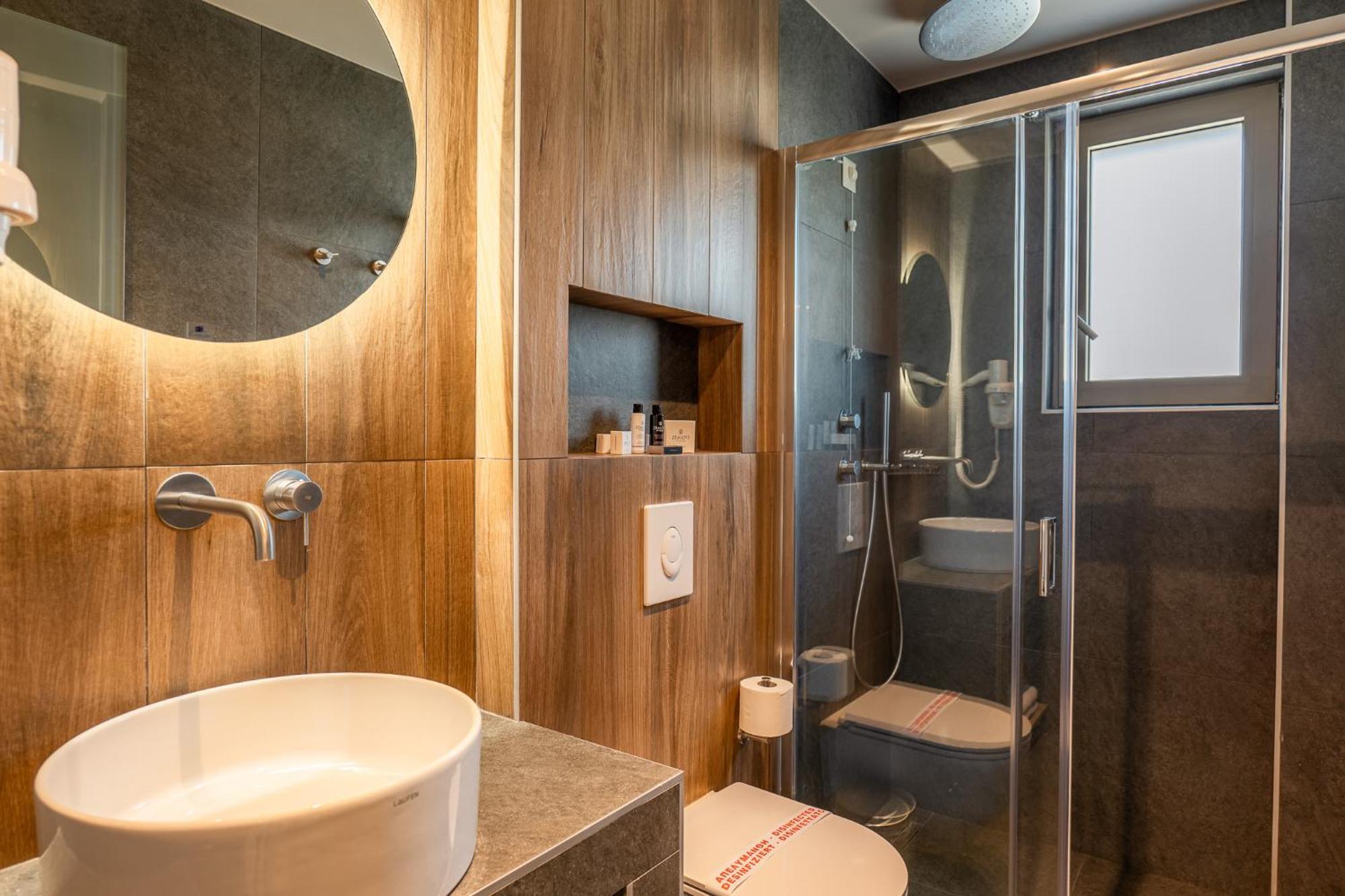 Wellnest Hotel Athens Exterior photo